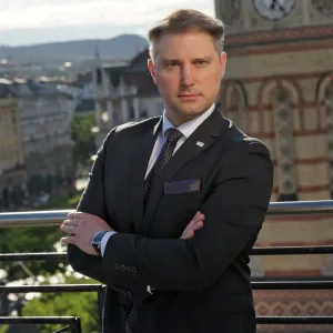 dr. Vajda Viktor